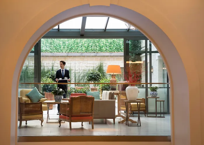 Hotel Le Littré Parigi